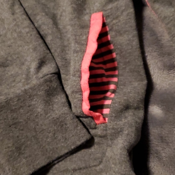 Kids size medium Nike pullover like new - Picture 4 of 10